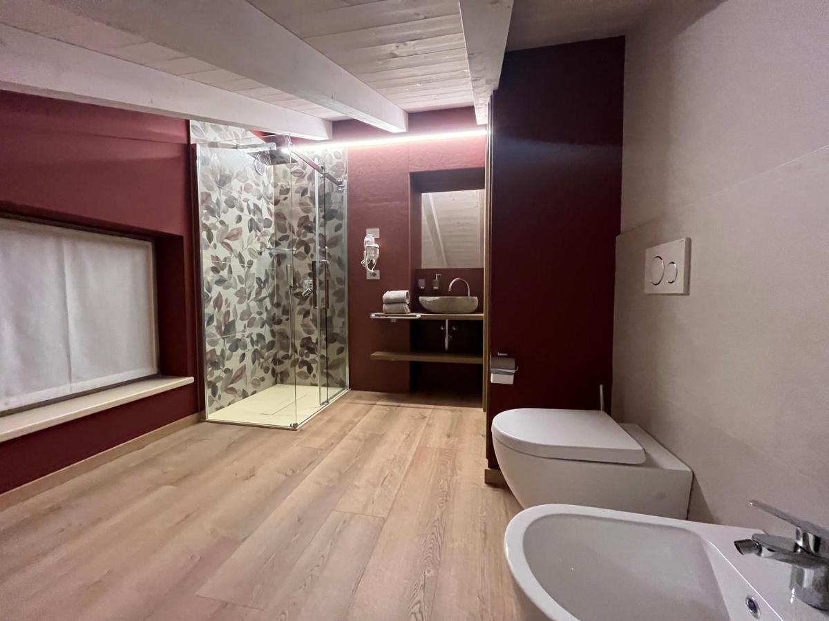Le Rocce Val Di Non - Quality Room & Breakfast Tassullo Eksteriør billede