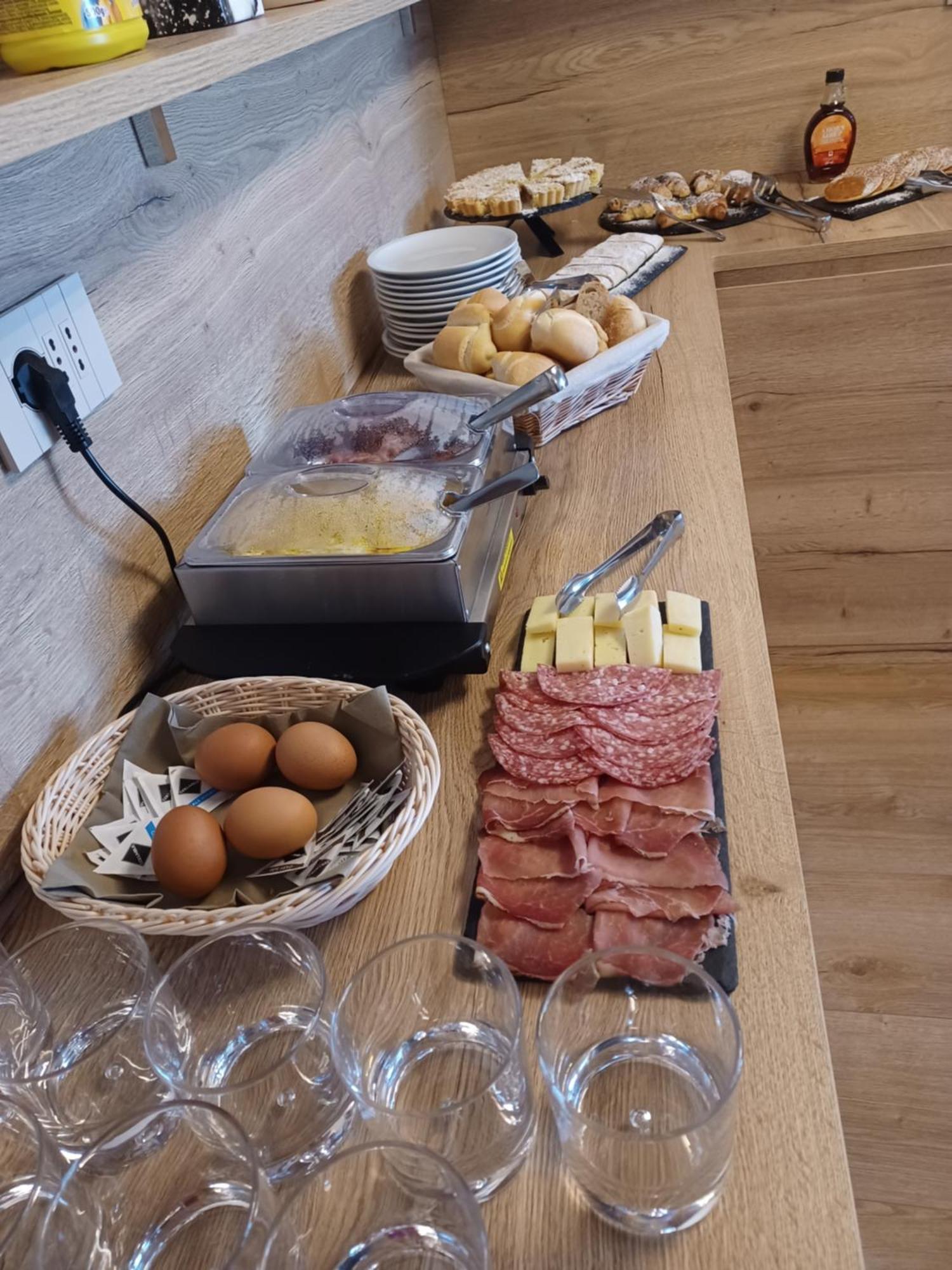 Le Rocce Val Di Non - Quality Room & Breakfast Tassullo Eksteriør billede